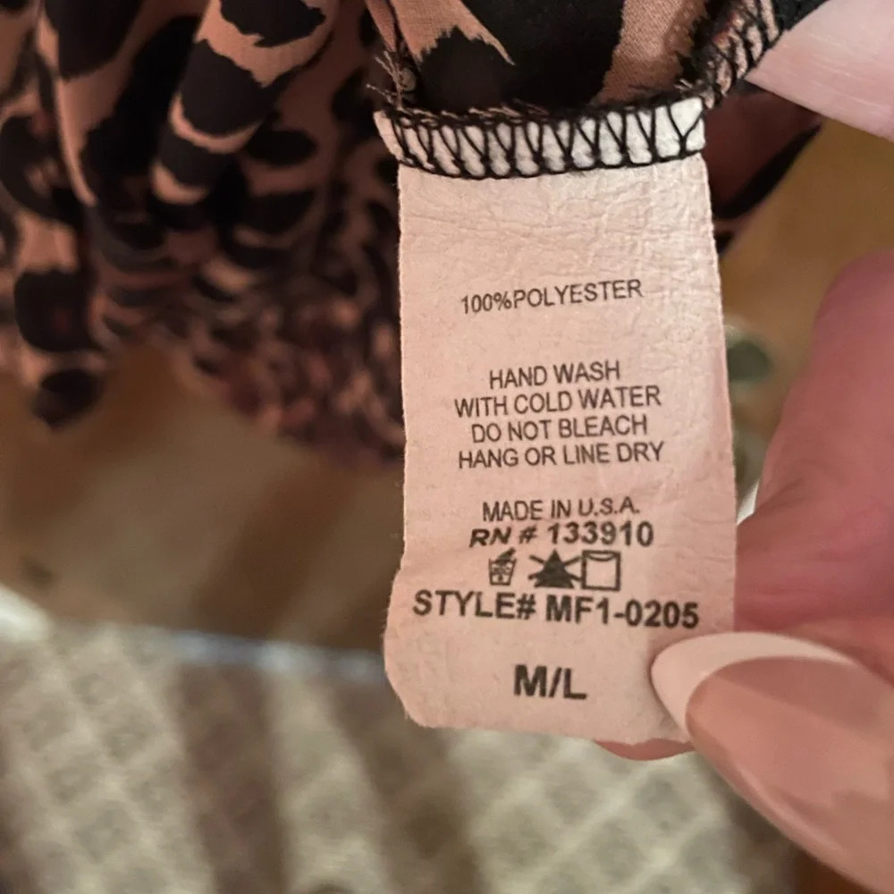 Show Me Your Mumu Leopard Print Racerback Tank size M/L - Picture 5 of 6
